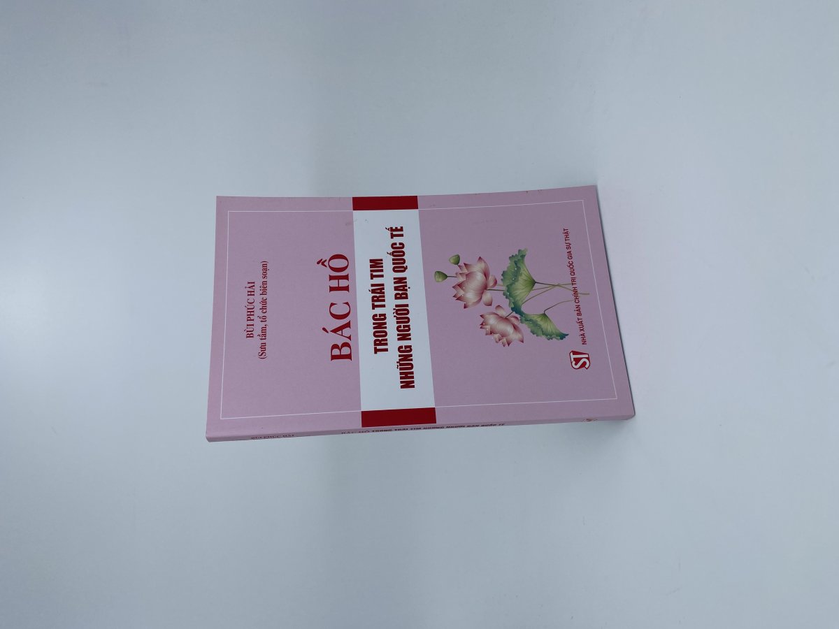 Bác Hồ trong trái tim những người bạn quốc tế