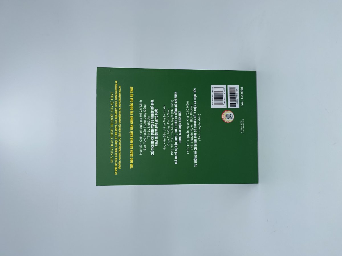 Hồ Chí Minh -  Người mang lại ánh sáng. Tập 2