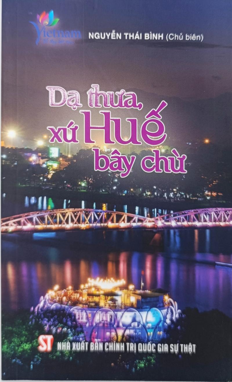 Dạ thưa xứ Huế bây chừ