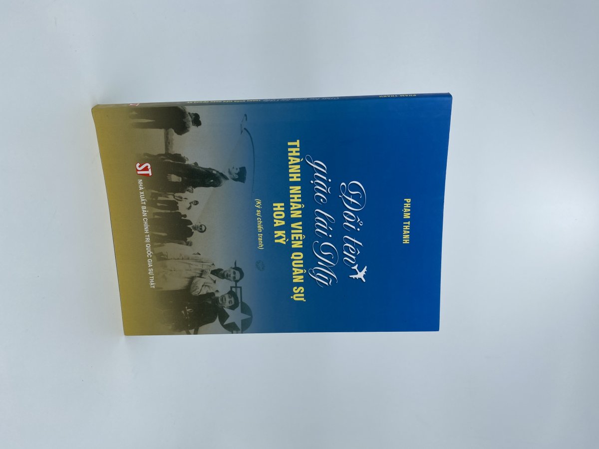 Đổi tên giặc lái mỹ thành nhân viên quân sự Hoa Kỳ