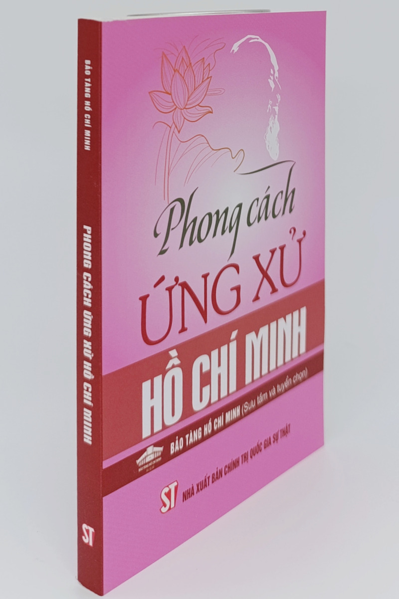 Phong cách ứng xử Hồ Chí Minh